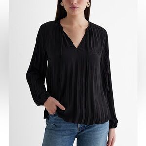 NWT Express XL Pitch Black Peated Tie V-Neck Baloon Sleeve Top